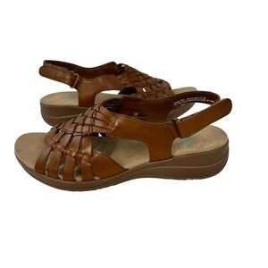 Yuu Strappy Slingback Brown comfort sandals Women's size 6